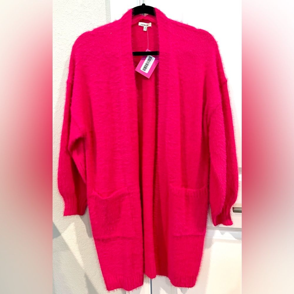 WOMEN’S Hot Pink Cardigan NWT - Size M